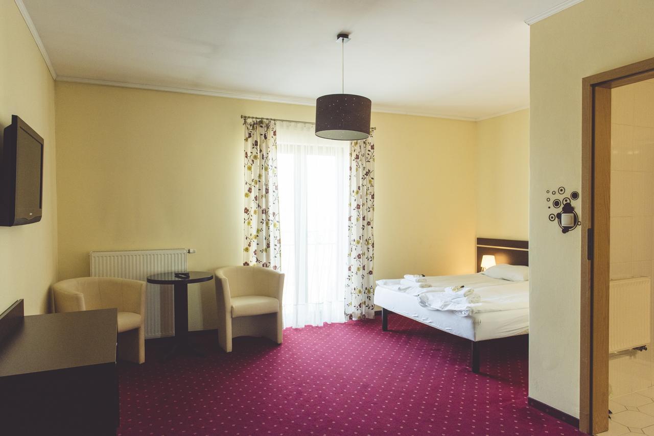 Hotel Odejewscy Chojnice Εξωτερικό φωτογραφία